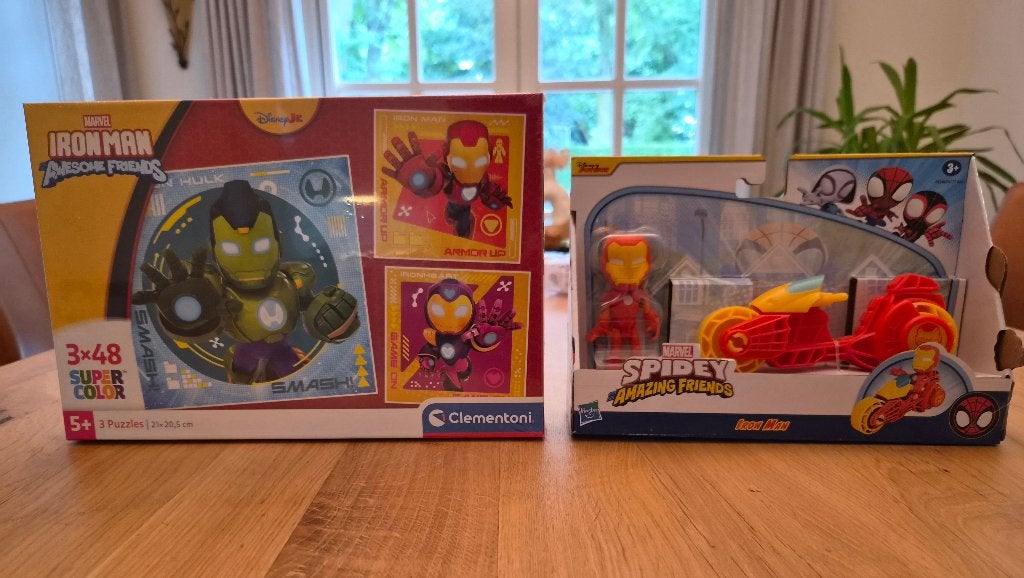 Nieuw! Iron Man voertuig +pop, puzzel Iron Man 3x 48 stukjes, Ophalen of Verzenden, Nieuw