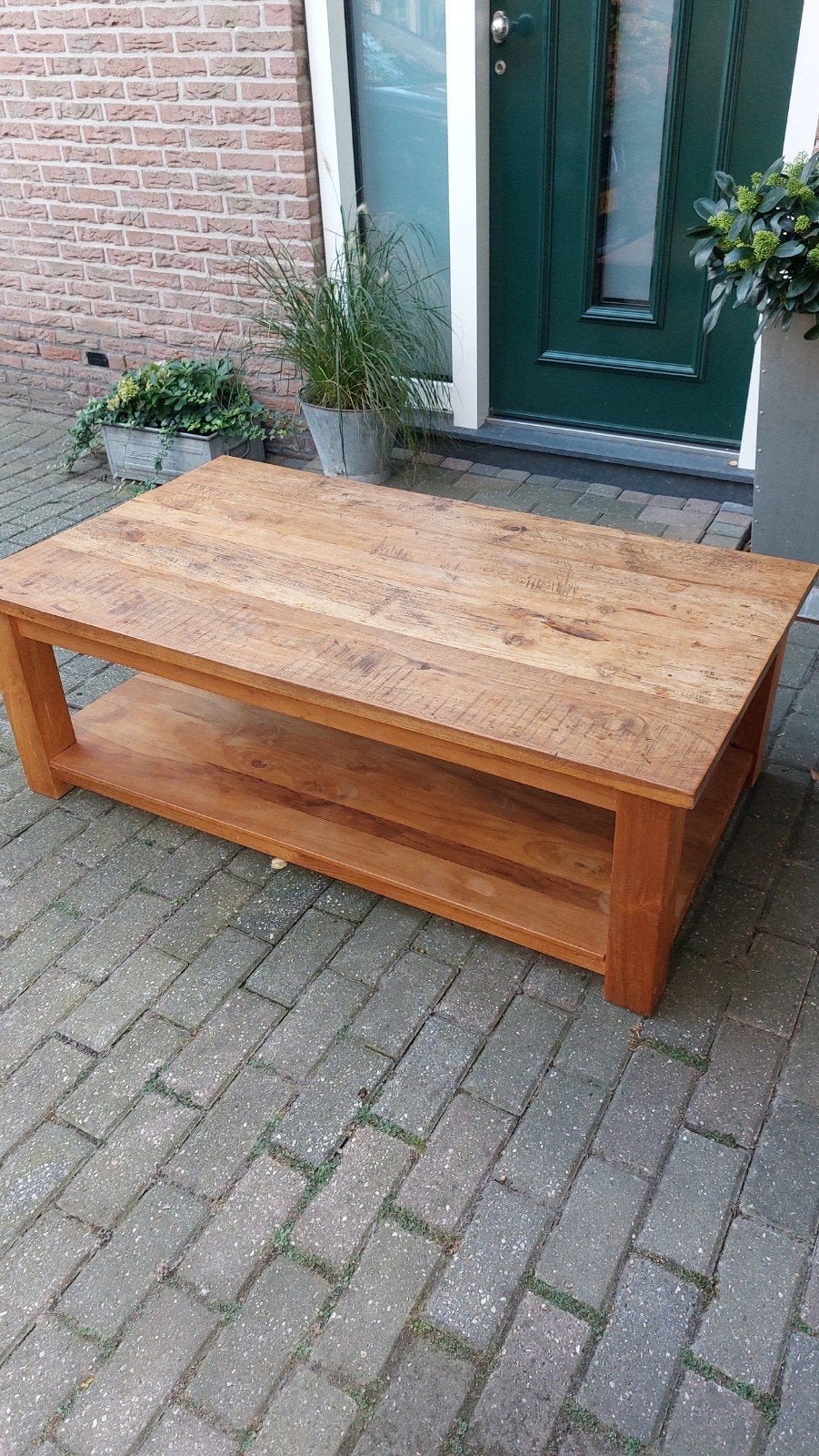 Robuuste houten salontafel met opbergplank, Ophalen, Gebruikt, 100 tot 150 cm, Teakhout