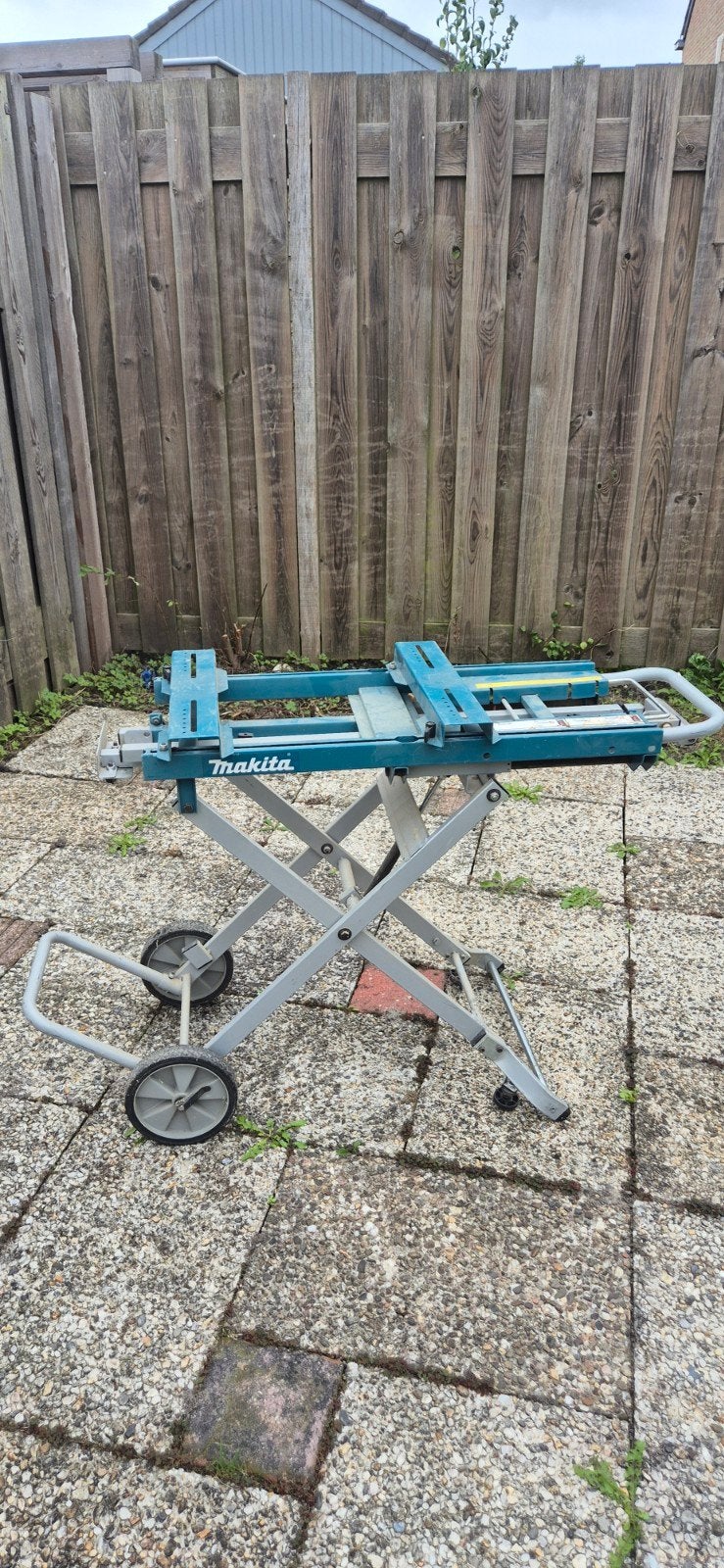 Makita Afkortzaagtafel - Opvouwbaar en Verrijdbaar, Ophalen of Verzenden, Gebruikt, Afkortzaag, Makita