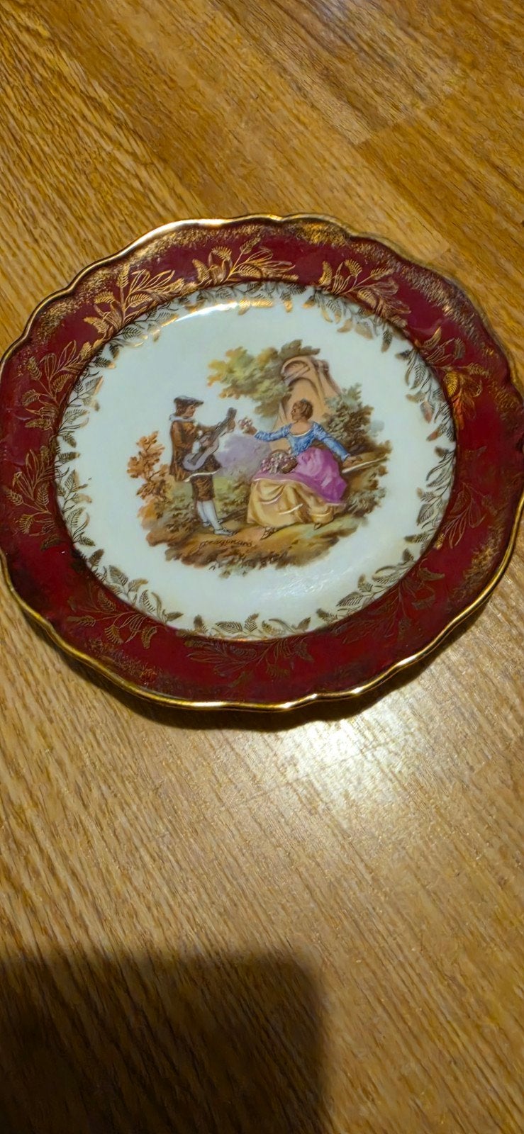 Decoratief bordje met romantische scène, Remaux Limoges, Ophalen