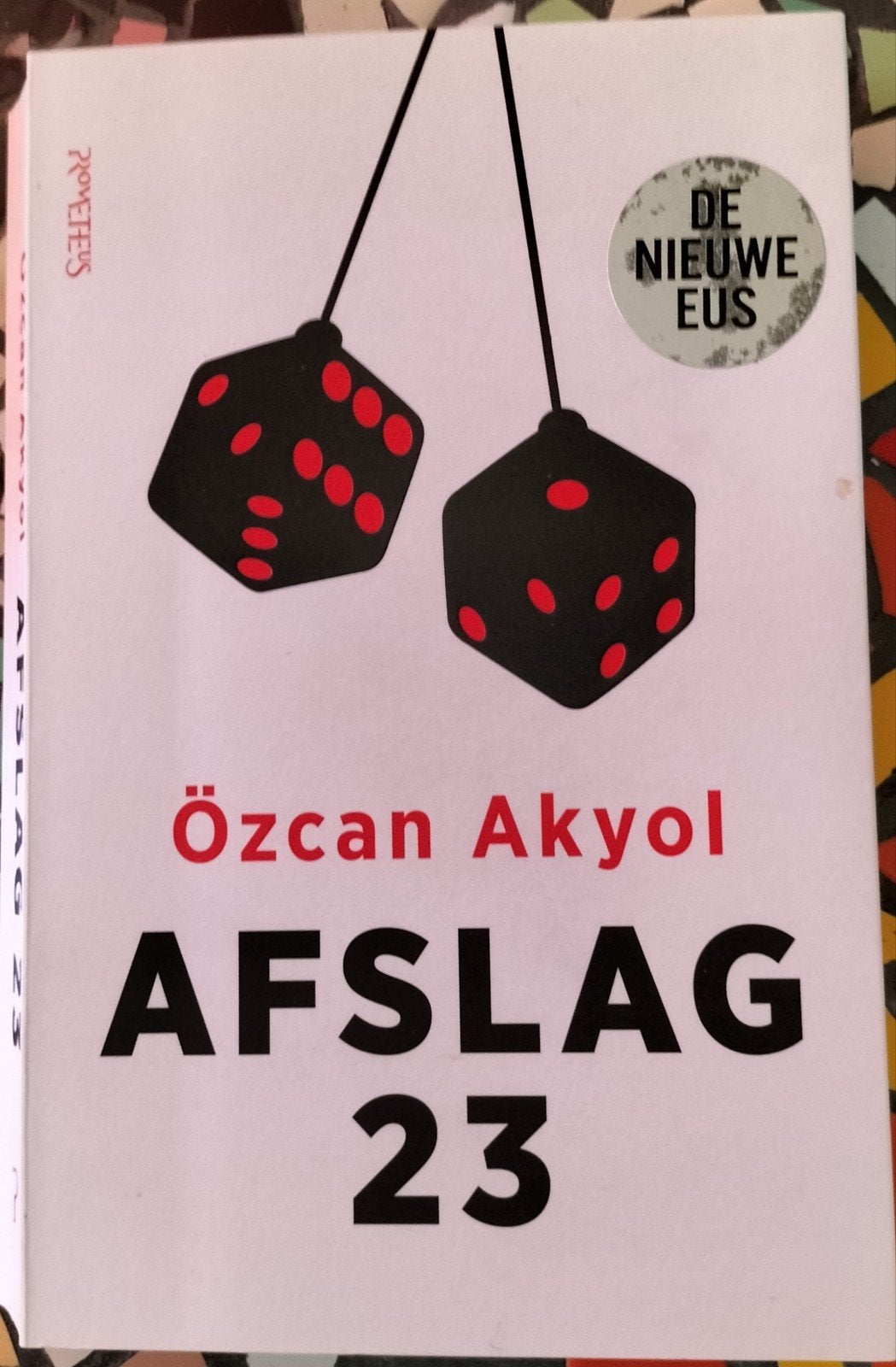 Afslag 23 - Özcan Akyol (Eus) - Nieuwstaat, Ophalen of Verzenden, Zo goed als nieuw, Özcan Akyol, Nederland