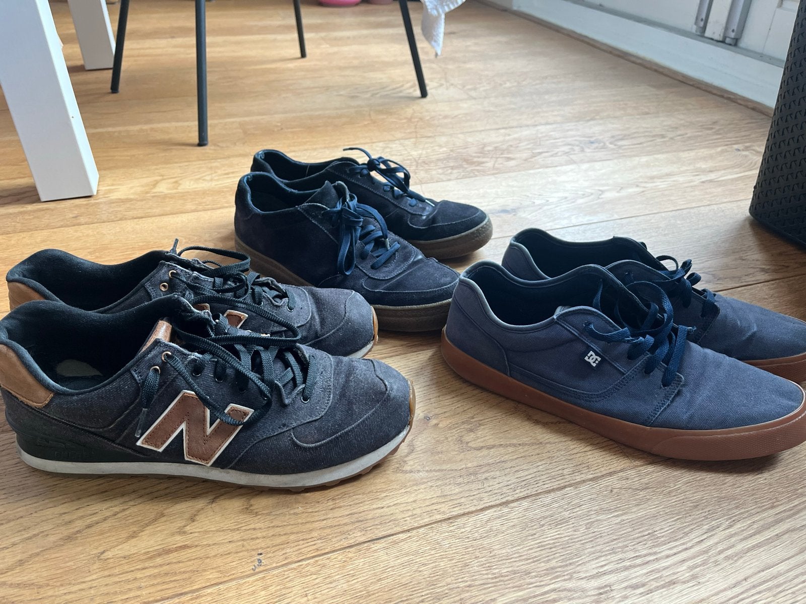 3 paar herenschoenen 46: New Balance en DC, Kleding | Heren, Ophalen of Verzenden, Gedragen, Sneakers of Gympen
