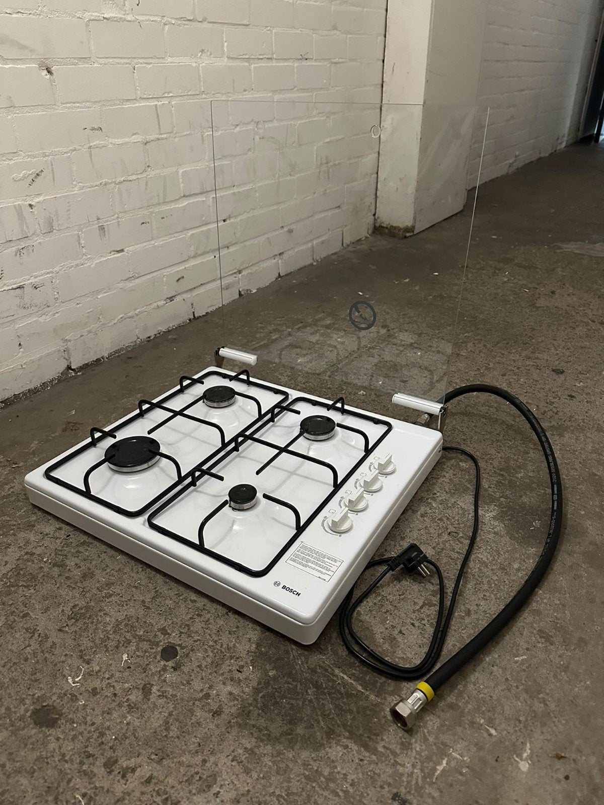 Bosch 4-pits gasfornuis 50x60 cm, Gebruikt, Minder dan 85 cm, Gas, 4 kookzones