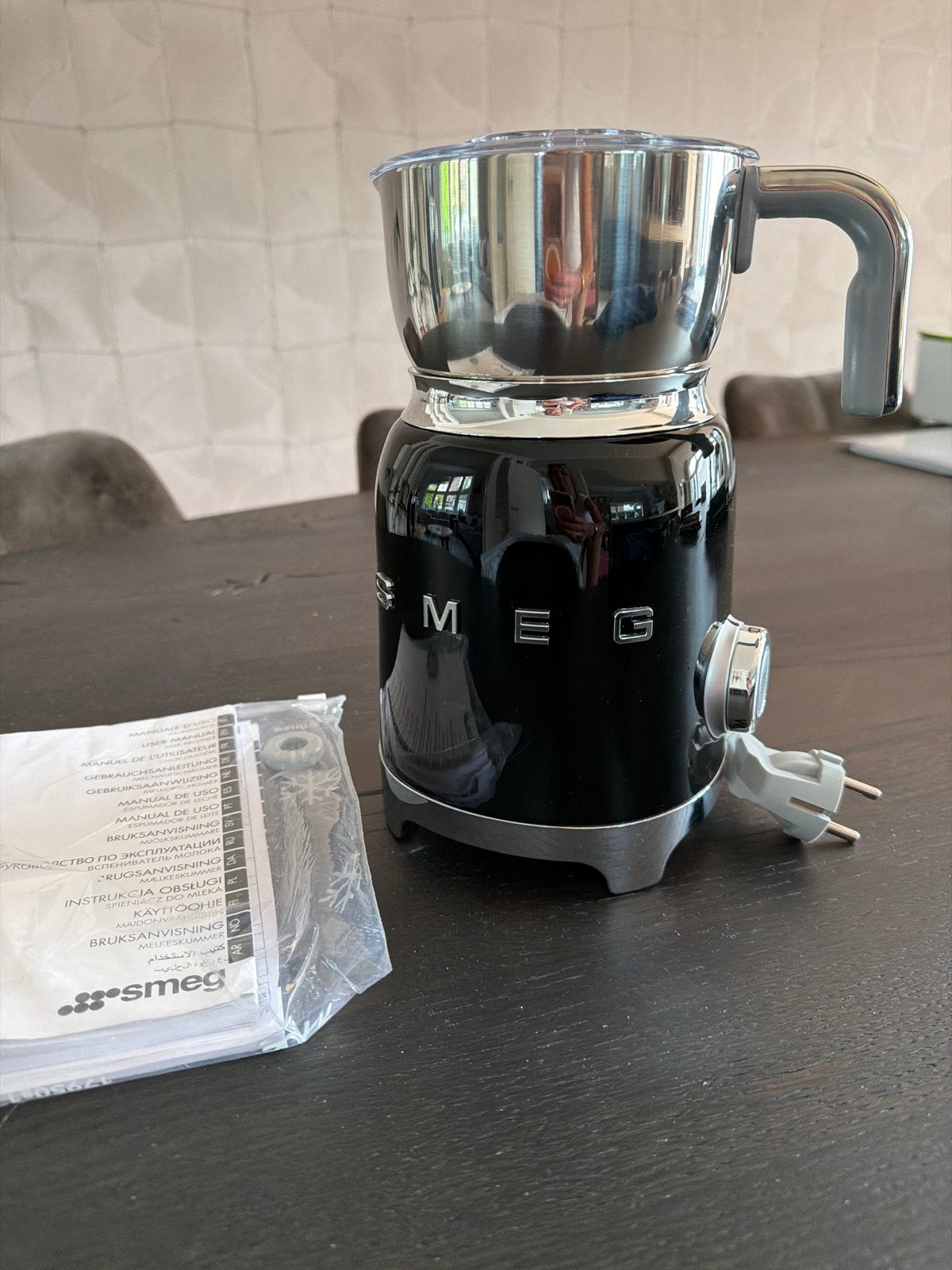 Smeg melkopschuimer, als nieuw, met gebruiksaanwijzing, Witgoed en Apparatuur, Melkopschuimers, Verzenden, Zo goed als nieuw, Elektrische melkopschuimer