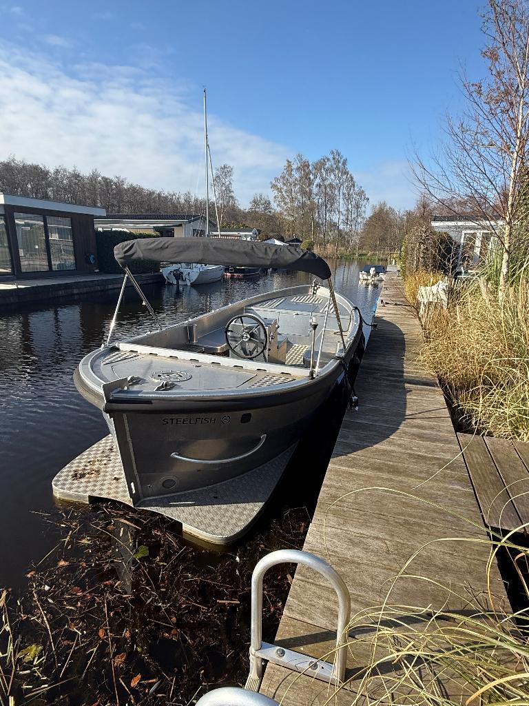 Stoere aluminium Steelfish sloep., Watersport en Boten, Ophalen, Aluminium, Zo goed als nieuw, Buitenboordmotor