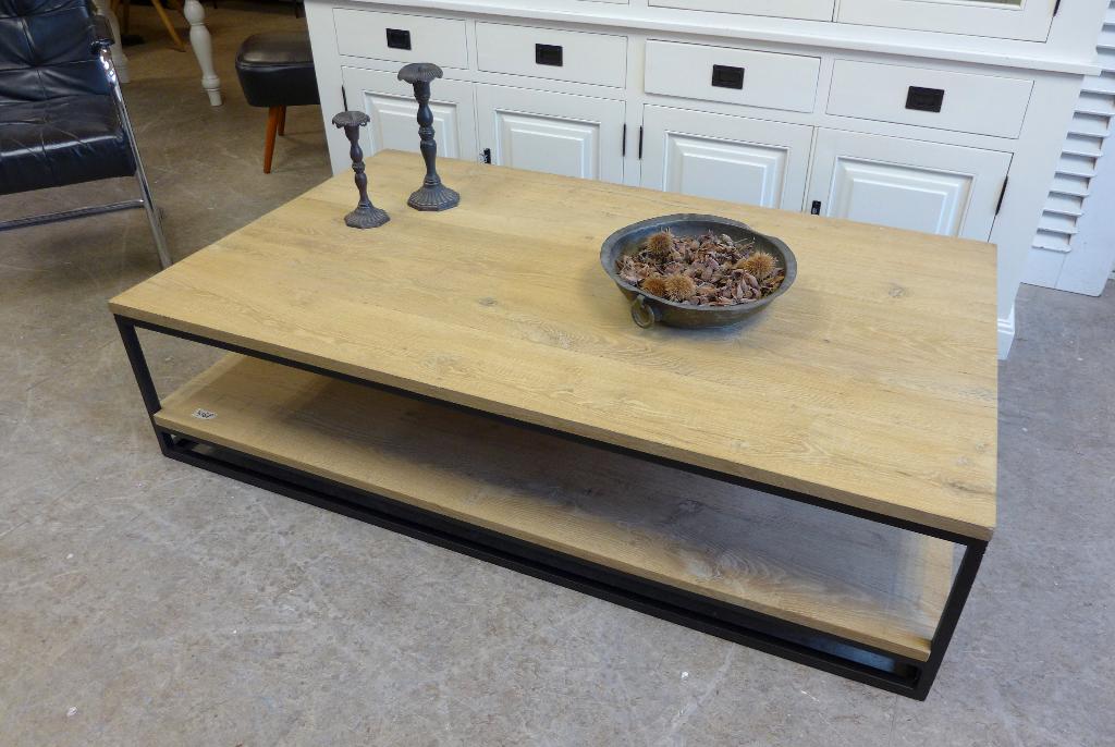 Prachtige grote eiken metalen salontafel, Ophalen, 100 tot 150 cm, Industrieel modern, Onbekend