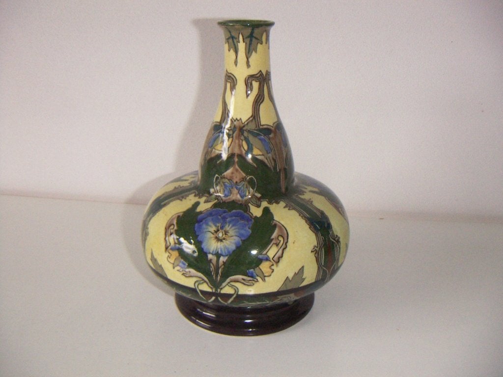 Purmerend J.B. Vet & Co plateel keramiek vaas jr.1903-1906., Ophalen of Verzenden