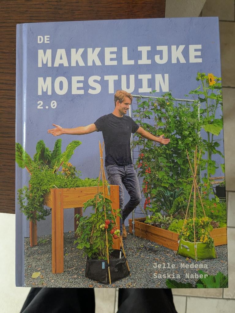 Boek moestuin, Ophalen, Zo goed als nieuw, Moestuin