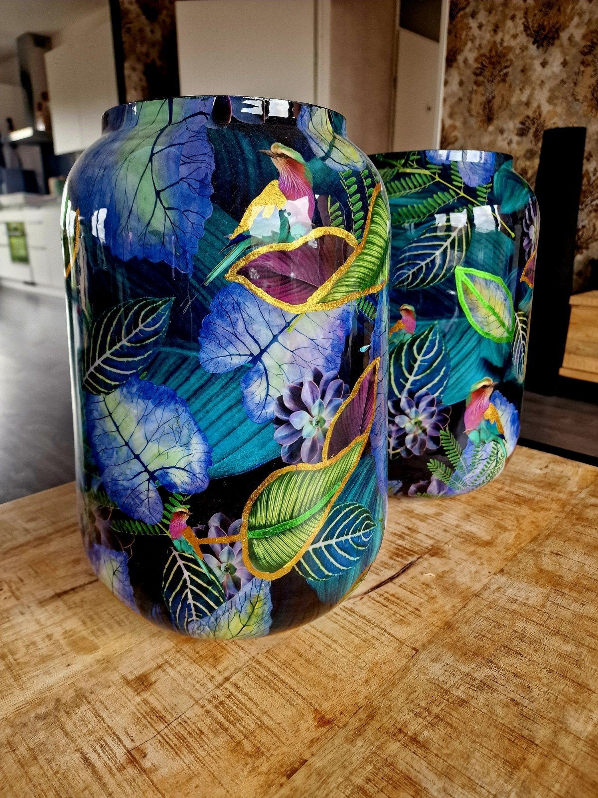 2 hele gave ijzeren vazen 43cm hoog, Overige materialen, Blauw, Nieuw, Geschikt voor droogbloemen