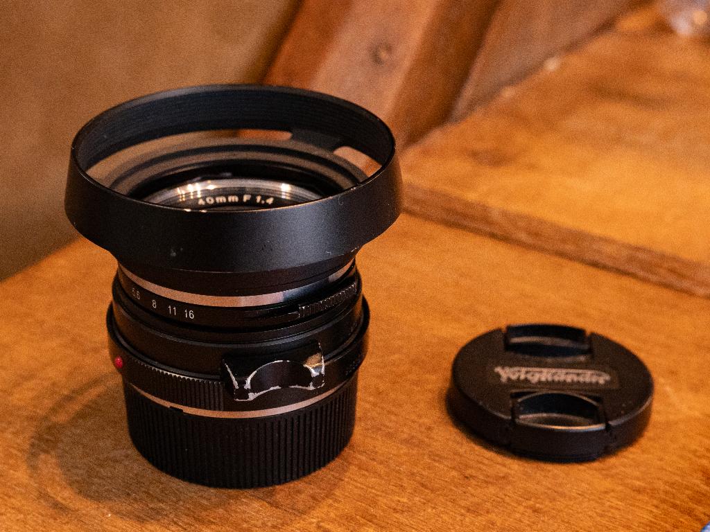 Voigtlander Nokton Classic 40mm F1.4 - MultiCoated -Leica M, Verzenden, Zo goed als nieuw, Standaardlens, Zoom