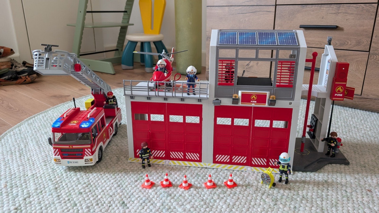 Playmobil Brandweerkazerne 9462 met Ladderwagen 9463, Kinderen en Baby's, Ophalen, Zo goed als nieuw