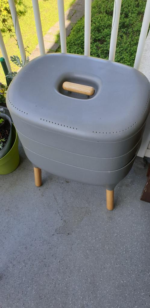 Urbalive wormenhotel  compleet met wormen, Ophalen