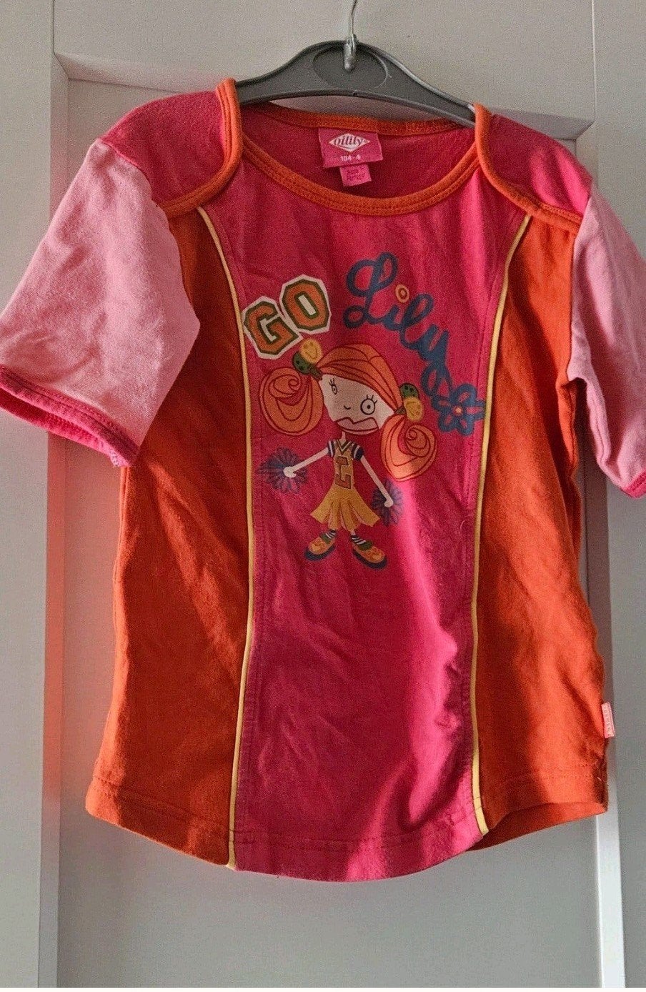 Oilily t-shirt maat 104, Meisje, Oilily, Ophalen of Verzenden, Zo goed als nieuw