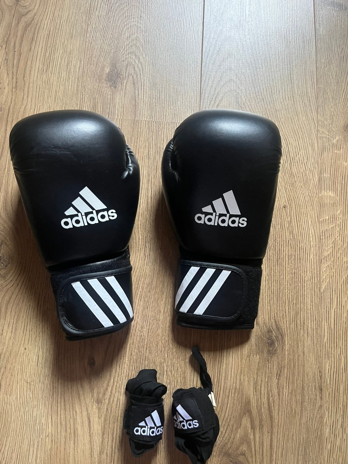 Bokshandschoenen Adidas Dames, Ophalen of Verzenden, Zo goed als nieuw, Bokshandschoenen
