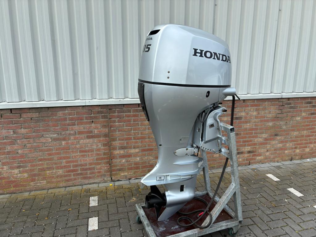 Honda 115 pk 4 takt EFI , bj 2020, Powertrim, vaarklaar !, Watersport en Boten, Buiten- en Binnenboordmotoren, Japan, Honda, Viertaktmotor