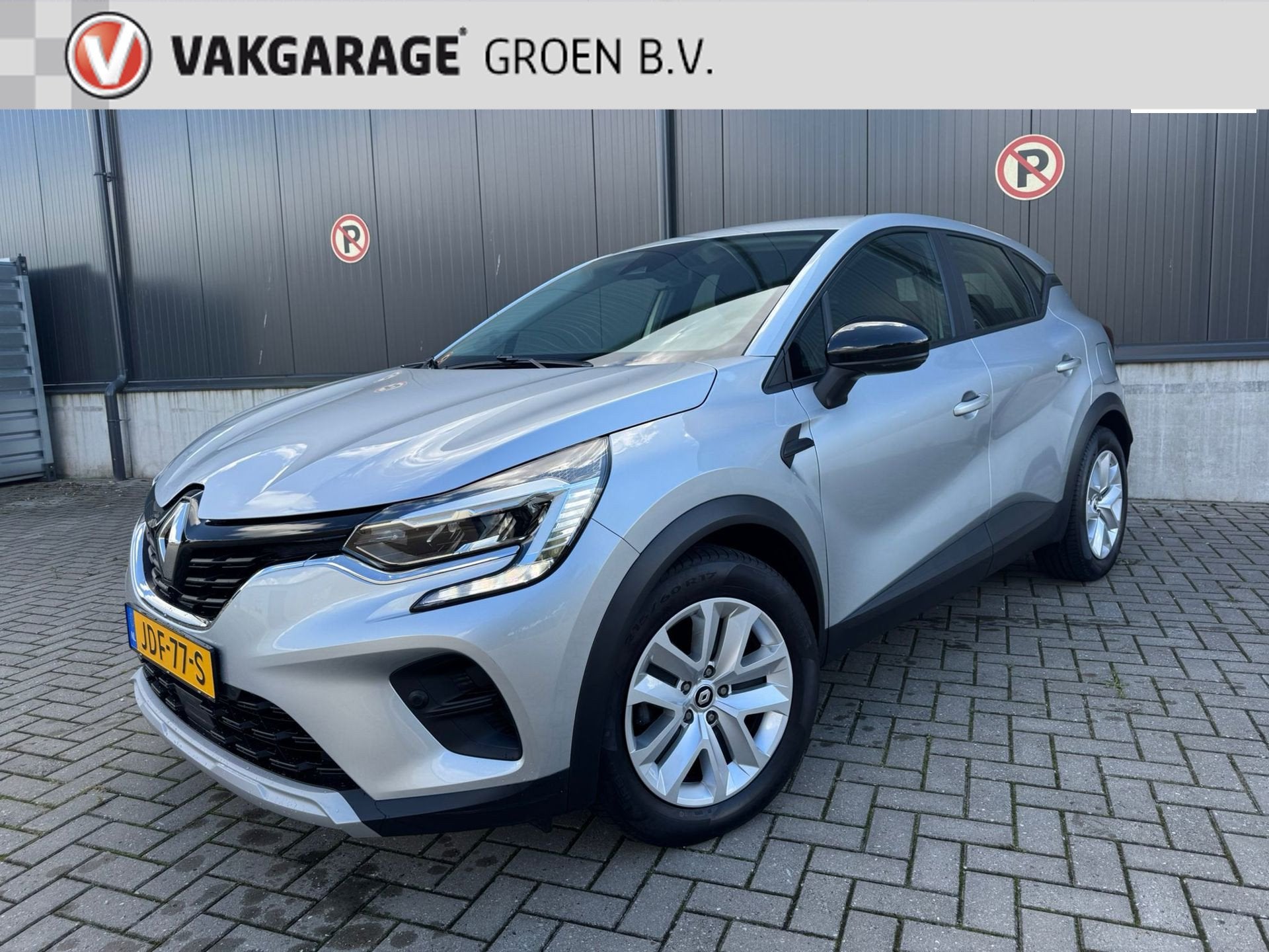 Renault Captur 1.6 E-Tech plug-in hybrid 160 techno / navi /, Gebruikt, 4 cilinders, Plug-in hybride, Bedrijf