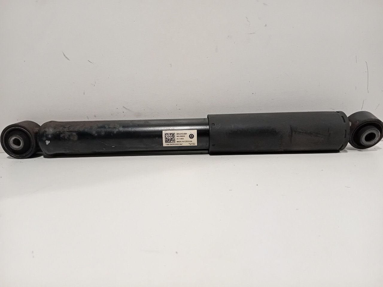 Schokbreker links achter Volkswagen Caddy, Auto-onderdelen, Onderdelen@venauto.nl, Van der Ven Autorecycling B.V., Gebruikt, Ettenseweg 76, 4706 PB Roosendaal, The Netherlands