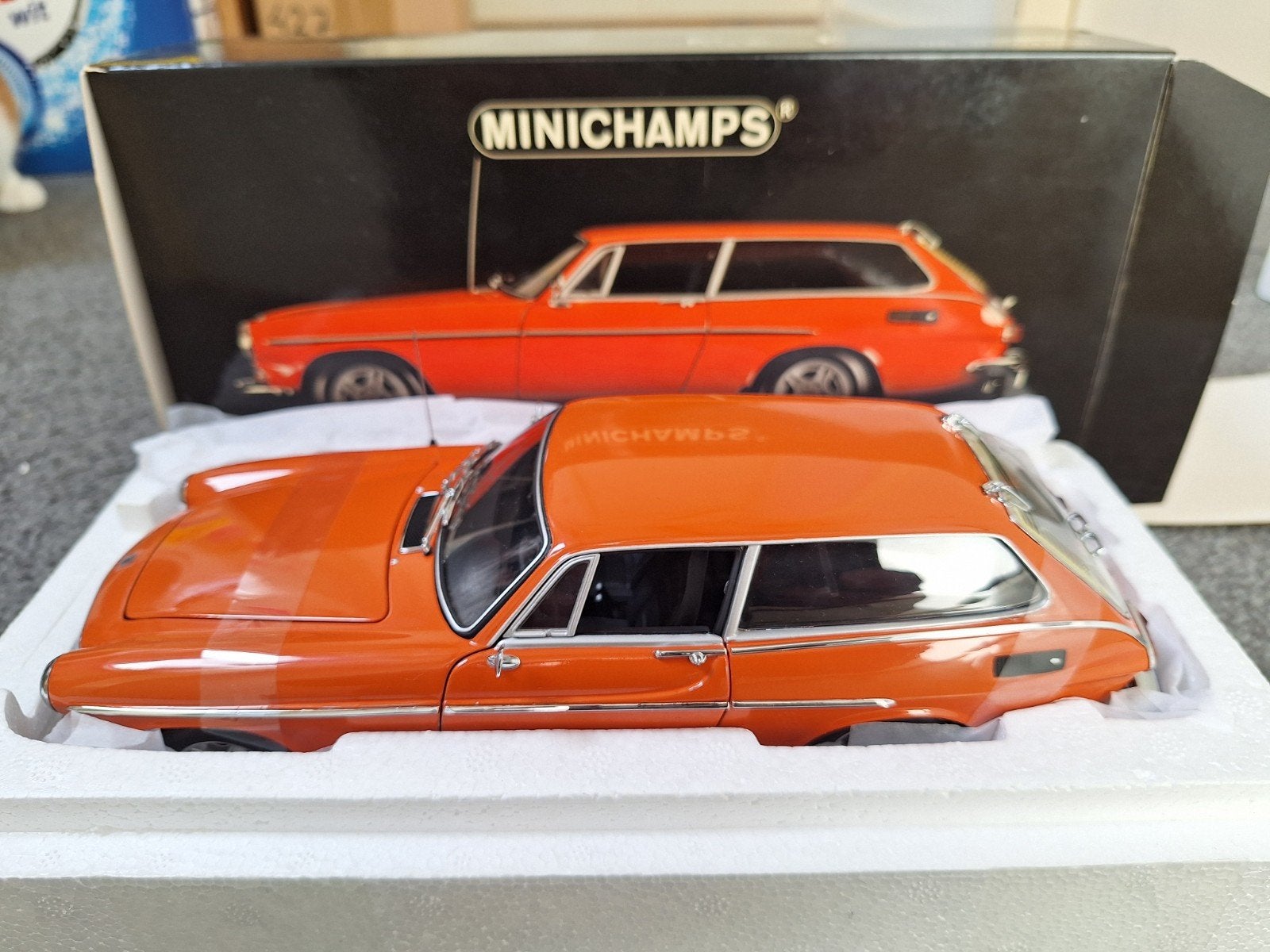 volvo p1800ES 1/18, Hobby en Vrije tijd, Modelauto's | 1:18, Ophalen of Verzenden, Nieuw, Overige merken