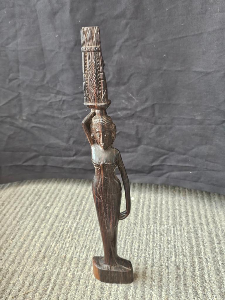 Houten Balinees Beeld Vrouw, Ophalen of Verzenden, Handgemaakt, 20 - 50 cm, Beeld