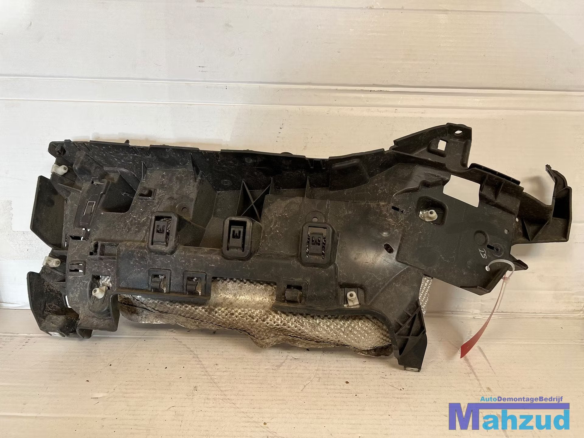 LANDROVER DISCOVERY 5 LINKS ACHTER Bumper steun HY3217A882AD, Auto-onderdelen, Abbey Road, Whitley 1
CV3 4LF  Coventry, Bumper