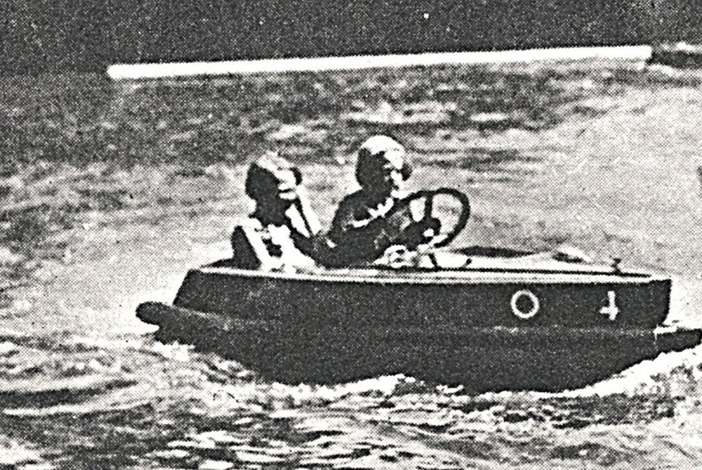 949060	Paterswolde	Drenthe	Twee Provinciën	Waterscooter, Ophalen of Verzenden, 1940 tot 1960, Ongelopen, Drenthe