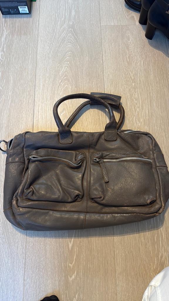 MicMac tas Grijs leer met schouderband, Sieraden, Tassen en Uiterlijk, Tassen | Schooltassen, 30 tot 40 cm, Ophalen of Verzenden