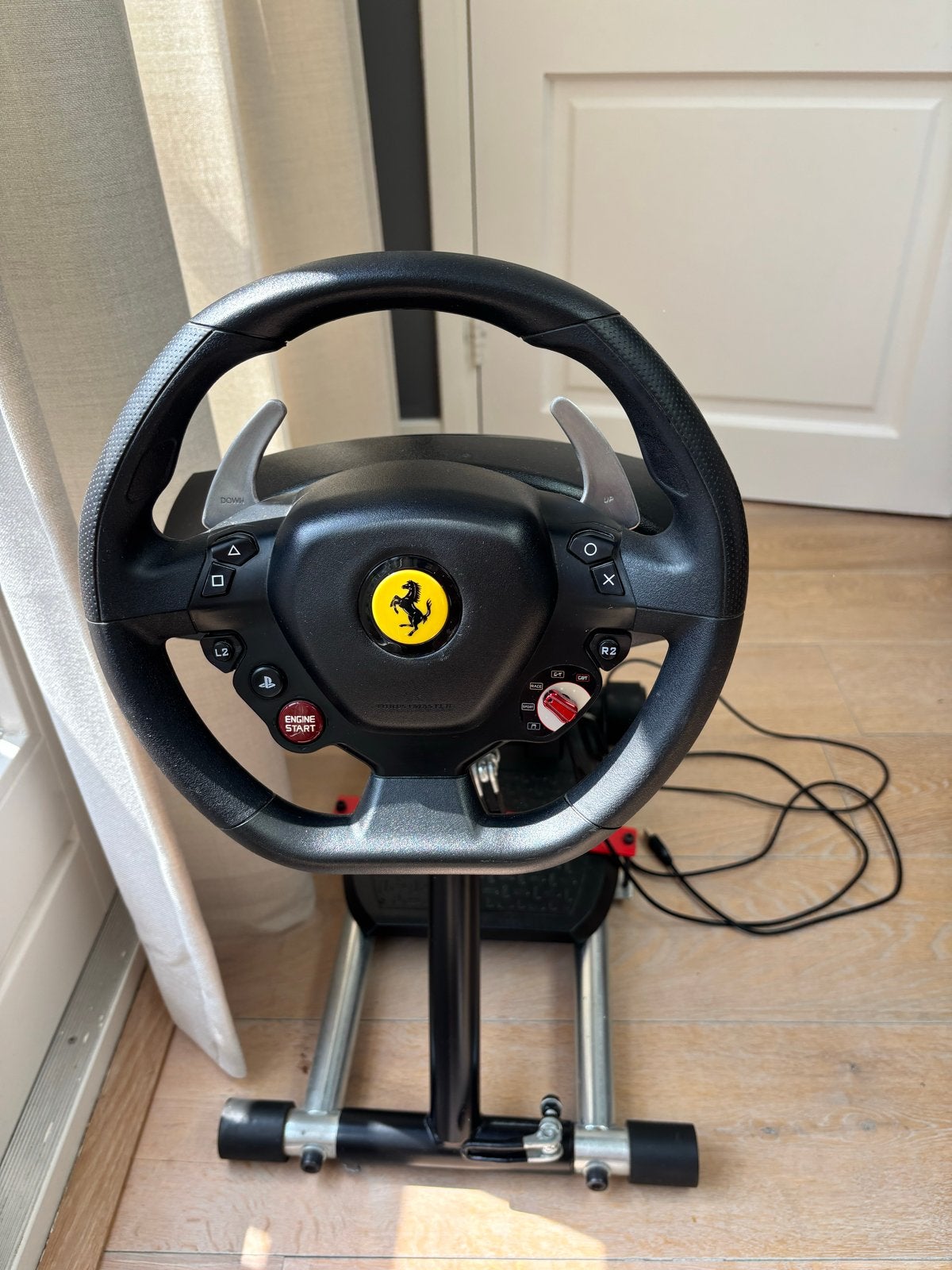 Thrustmaster Ferrari racestuur met verstelbare standaard, Spelcomputers en Games, Racestuur, Ophalen of Verzenden, Zo goed als nieuw