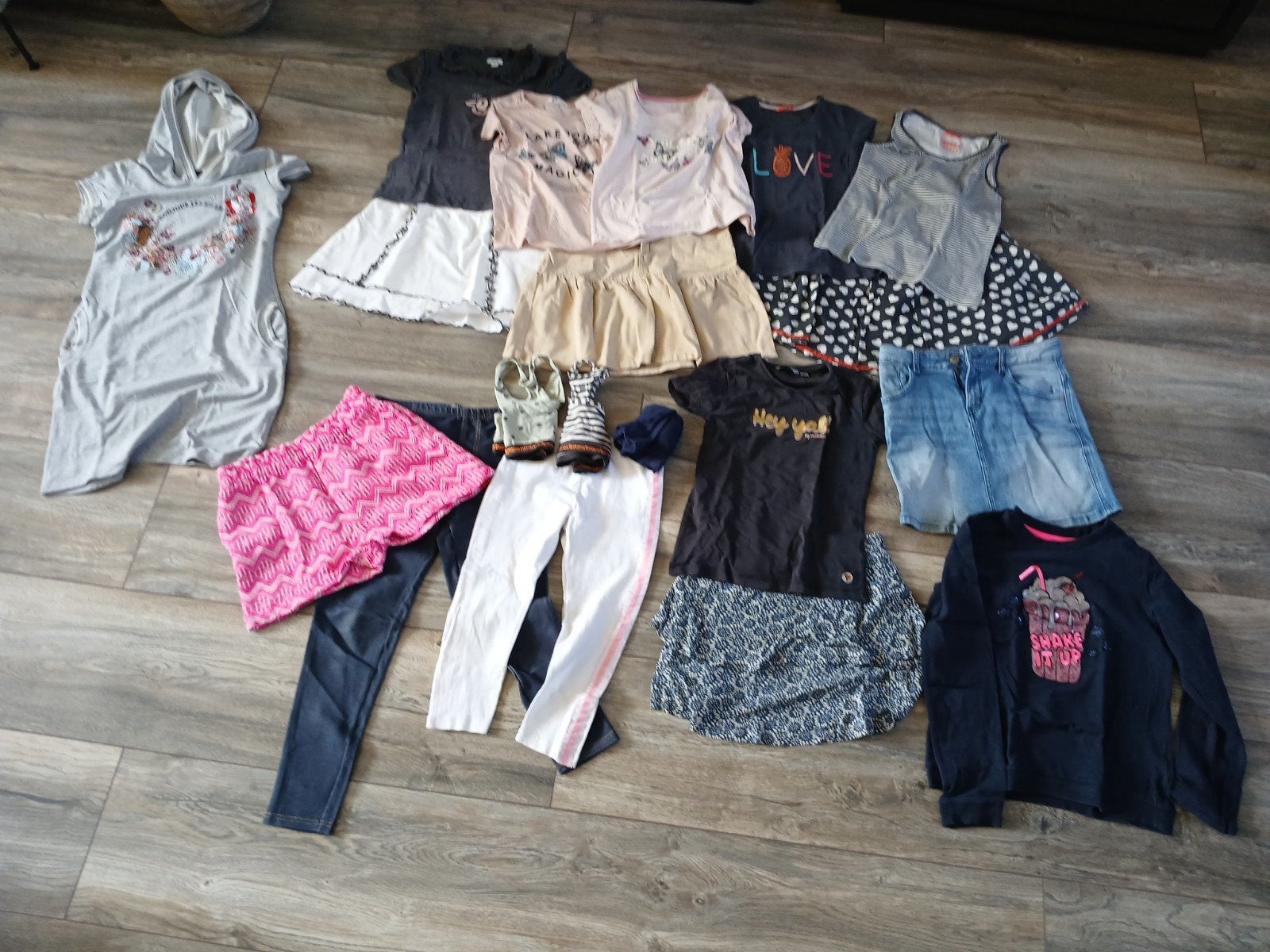 Super gaaf kledingpakket voor zomer jurk/rok/shirt+veel meer, Ophalen of Verzenden, Gebruikt, Maat 134