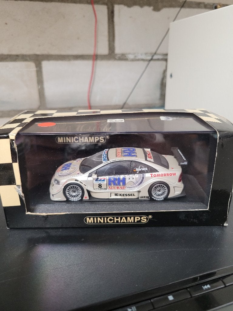 opel astra V8 coupe dtm 2000 minichamps 1:43 M. Bartels, Ophalen of Verzenden, Zo goed als nieuw, Auto, MiniChamps