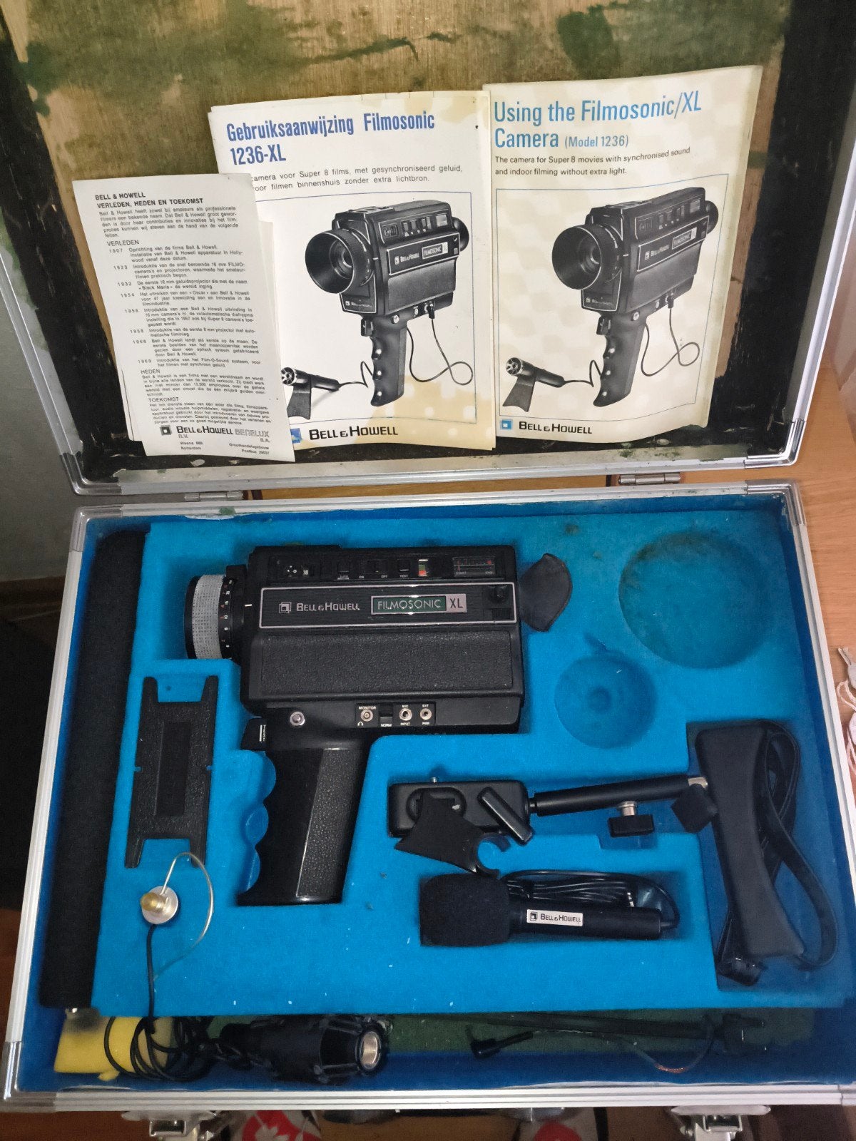 Bell & Howell Filmosonic XL Super 8 Camera met accessoires, Ophalen of Verzenden, 8mm, Camera