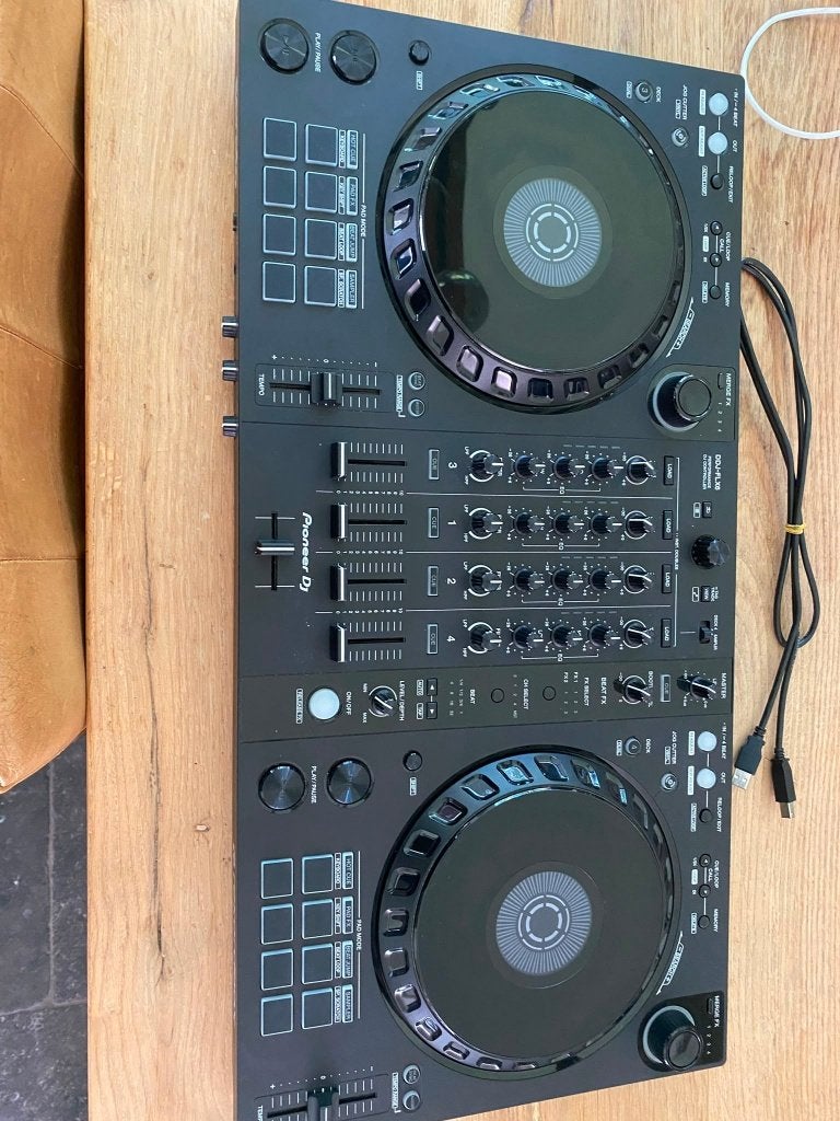DDJ FLX 6 - Pioneer DJ controller (vrijwel nieuw), Muziek en Instrumenten, Dj-sets en Draaitafels, Ophalen, Zo goed als nieuw