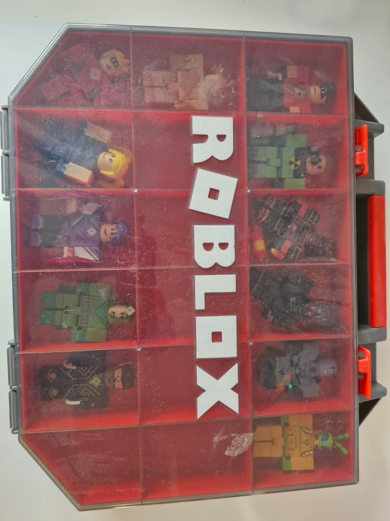 Roblox Poppetjes Verzameling met Opbergdoos, Ophalen of Verzenden, Gebruikt