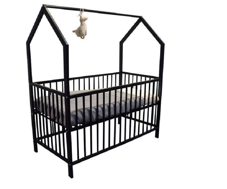 Babybed, kinderledikant inclusief matras  60 x 120 cm  zwart, Kinderen en Baby's, Babywiegjes en Ledikanten, Ophalen, Zo goed als nieuw