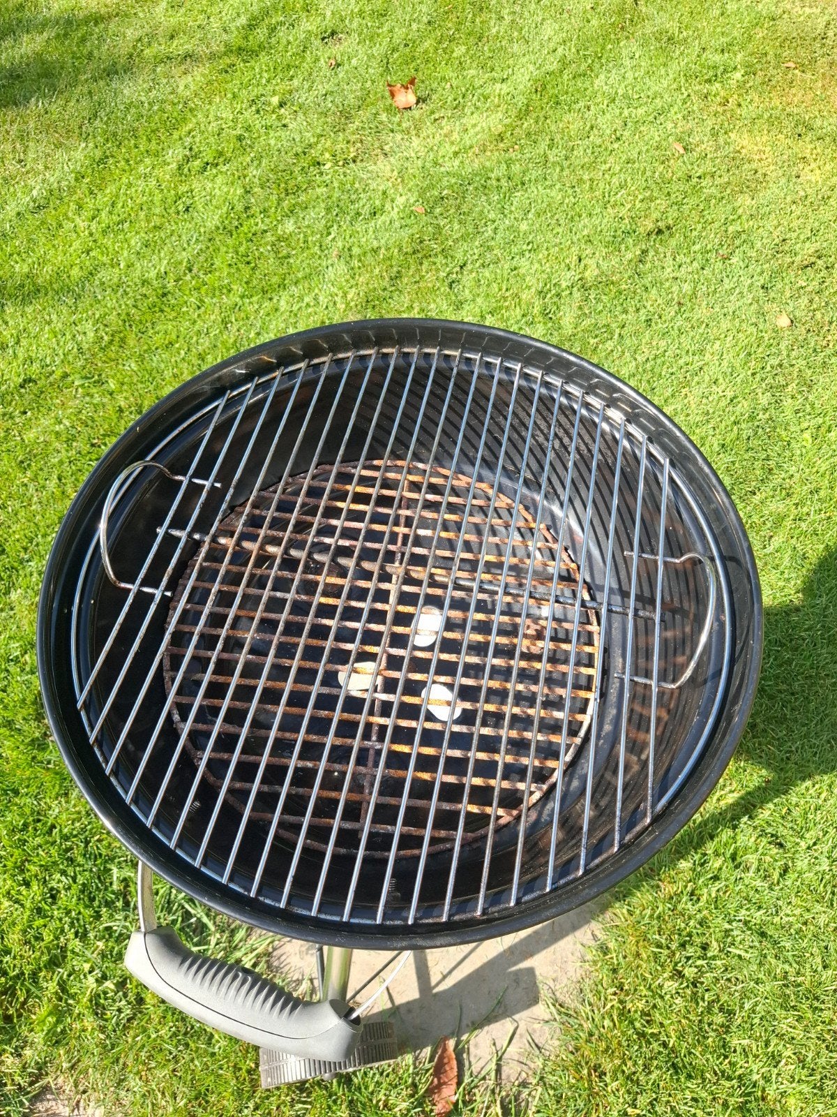Foto 4 van weber houtskool barbecue