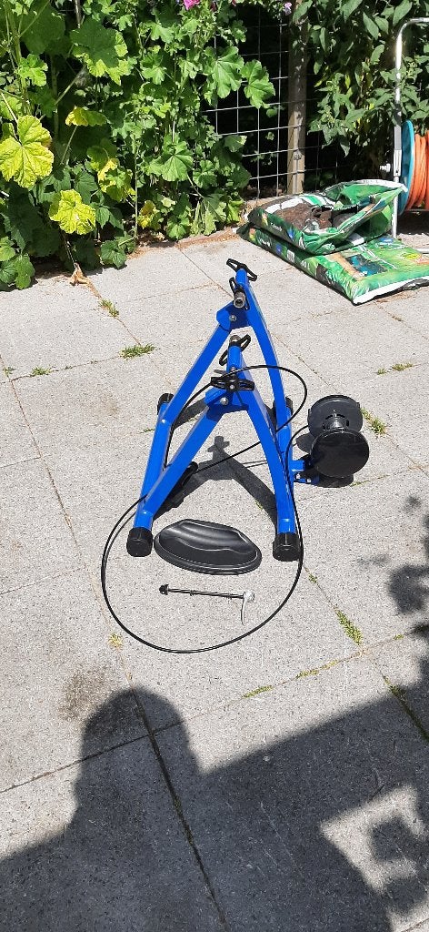 Fiets trainer, Ophalen, Gebruikt, Metaal, Benen