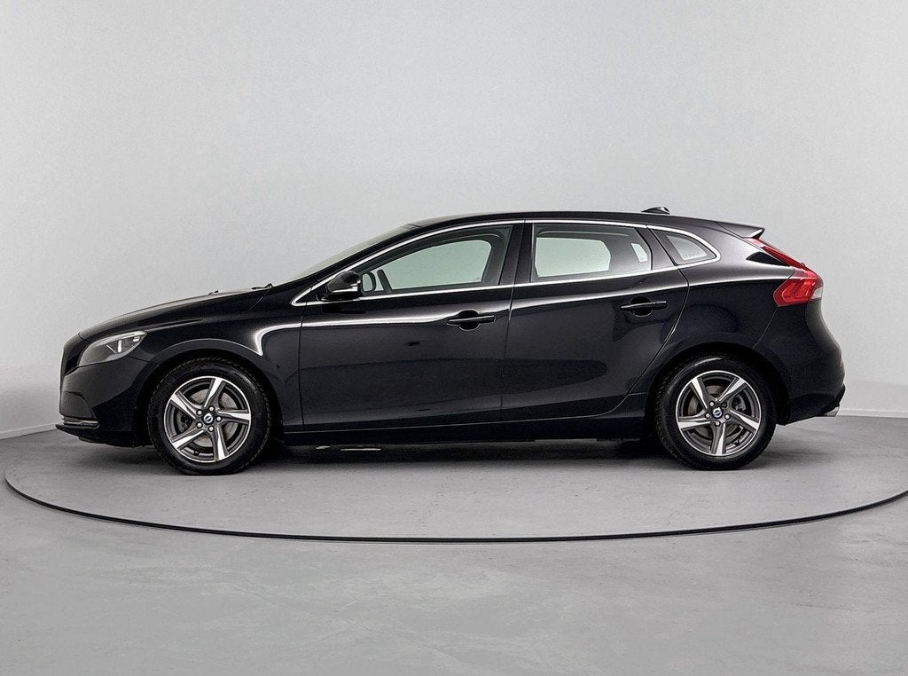 Volvo V40 1.6 T3 Momentum, Auto's, Voorwielaandrijving, Gebruikt, 4 cilinders, Leder en Stof