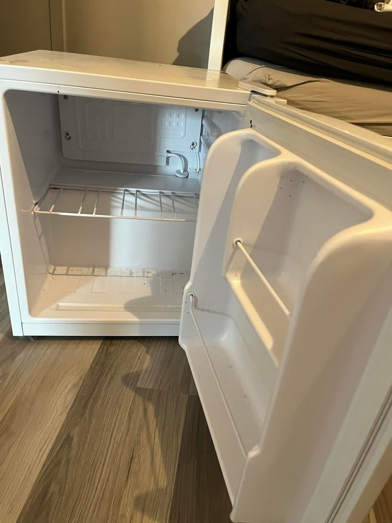 Compacte Primo mini koelkast 46L, Witgoed en Apparatuur, Ophalen, Zonder vriesvak, Minder dan 85 cm, 45 tot 60 cm