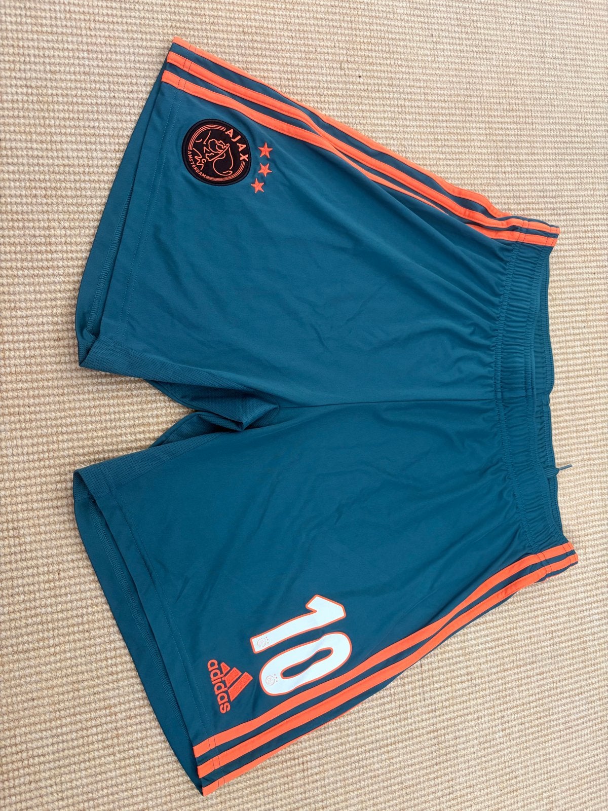 Ajax Voetbalbroekje - Maat M - Groen met nummer 10, Maat 56/58 (XL), Ophalen of Verzenden, Zo goed als nieuw, Voetbal