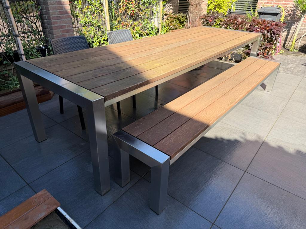 Tuinset: Tafel en bank van hardhout en RVS, Ophalen, Zo goed als nieuw, Rechthoekig, Hout