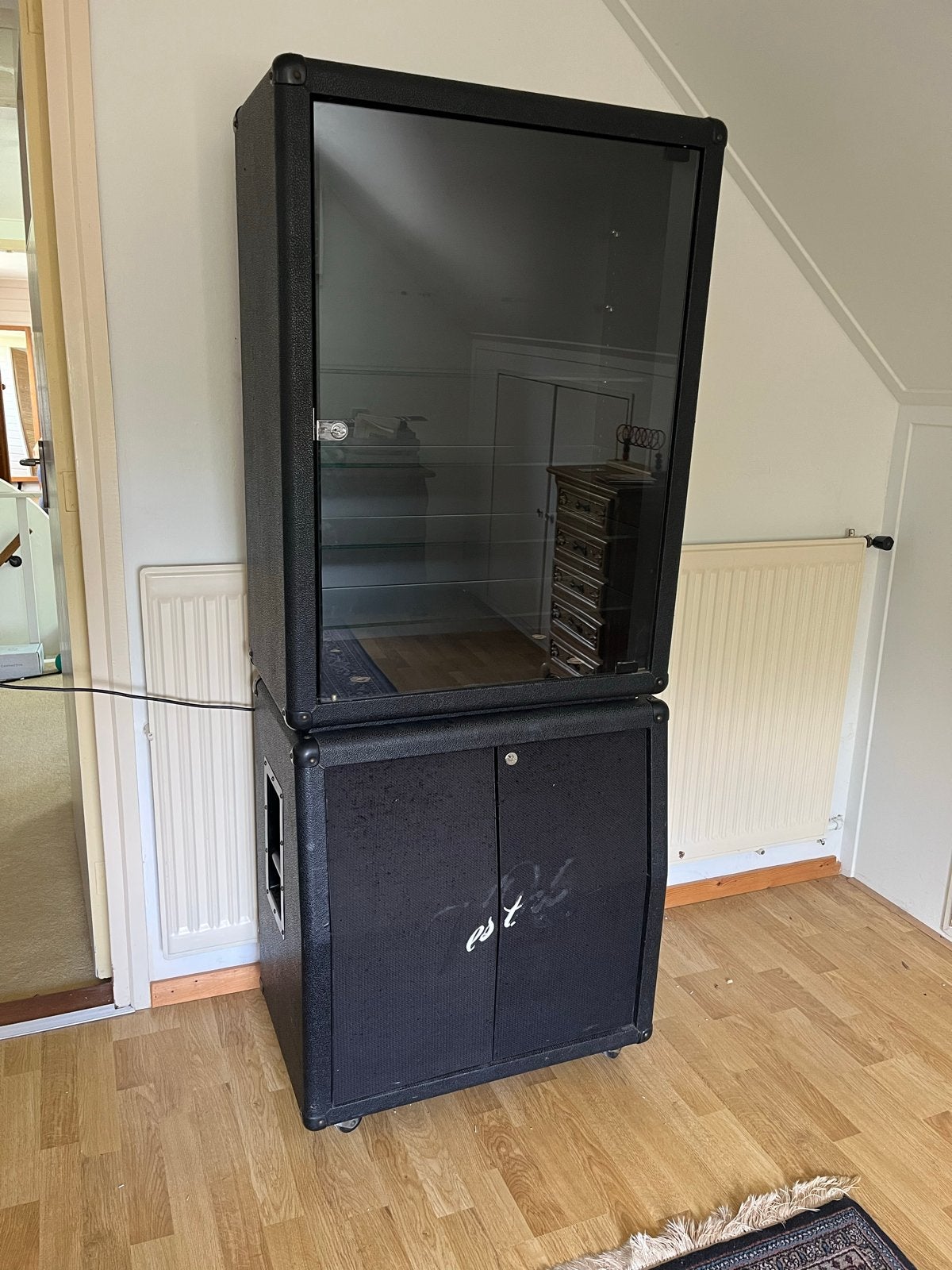 Unieke vitrinekast van speakercombo met verlichting, Ophalen, Gebruikt, 50 tot 100 cm, 150 tot 200 cm