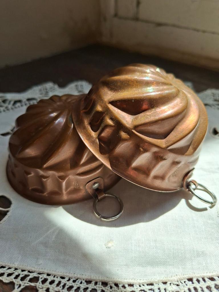 Set van 2 Antieke Koperen / vertind Puddingvormen, Antiek en Kunst, Antiek | Koper en Brons, Ophalen of Verzenden, Koper