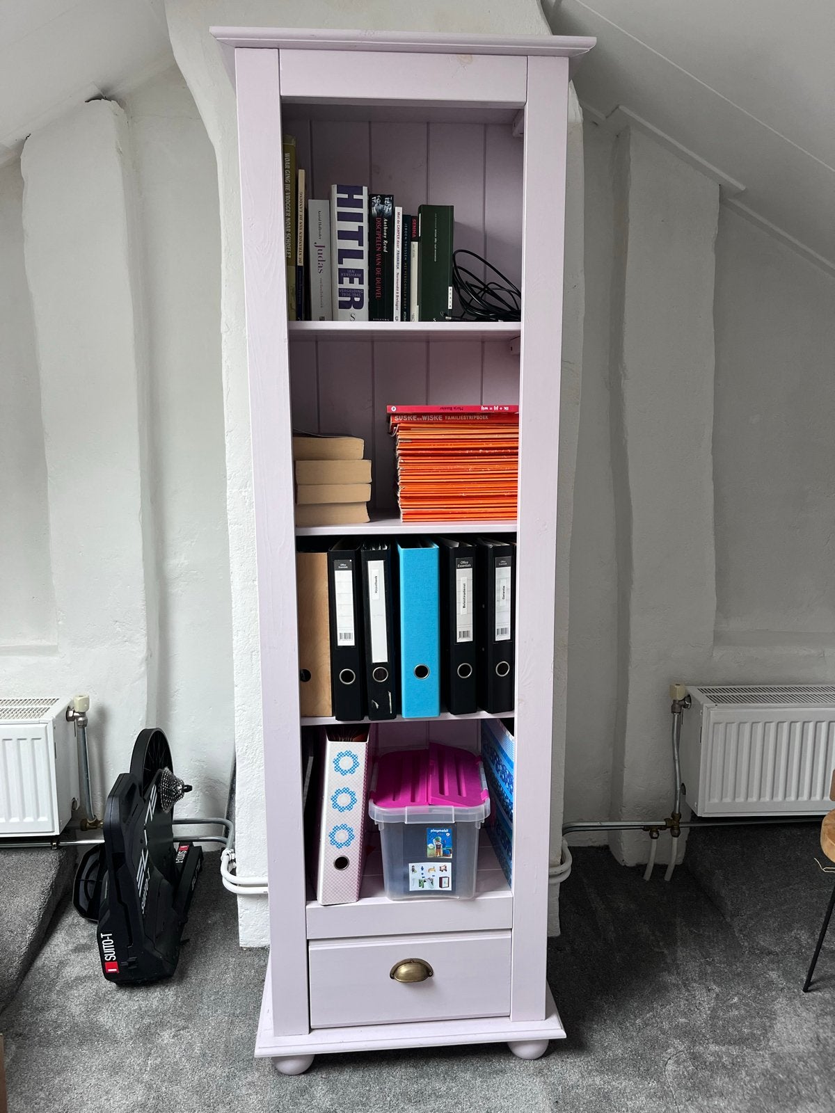 Smalle Boekenkast met Lade, Ophalen, 50 tot 100 cm, Zo goed als nieuw, Met lade(s)