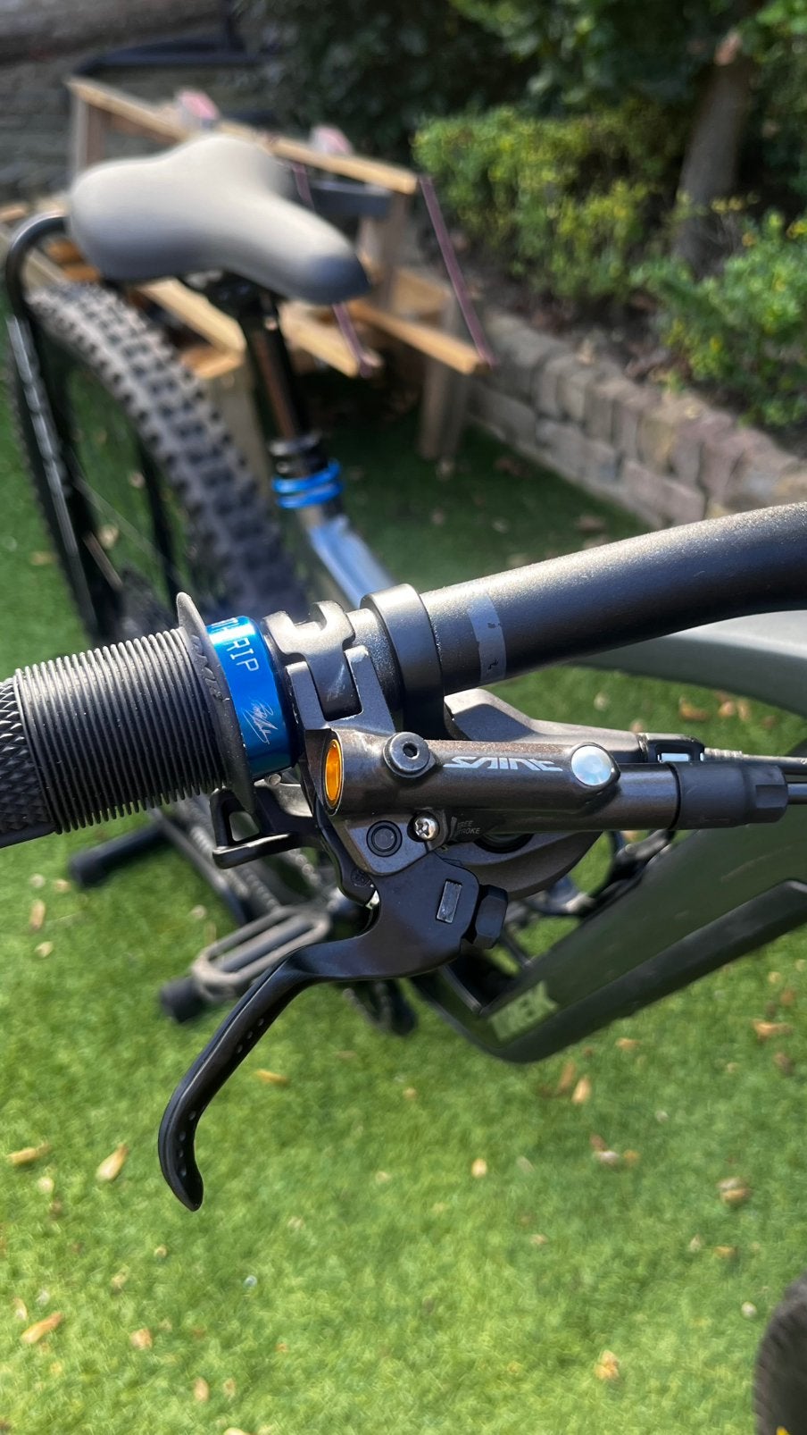 Foto 13 van Trek fuel ex 8 gen 6 maat L full suspension mtb