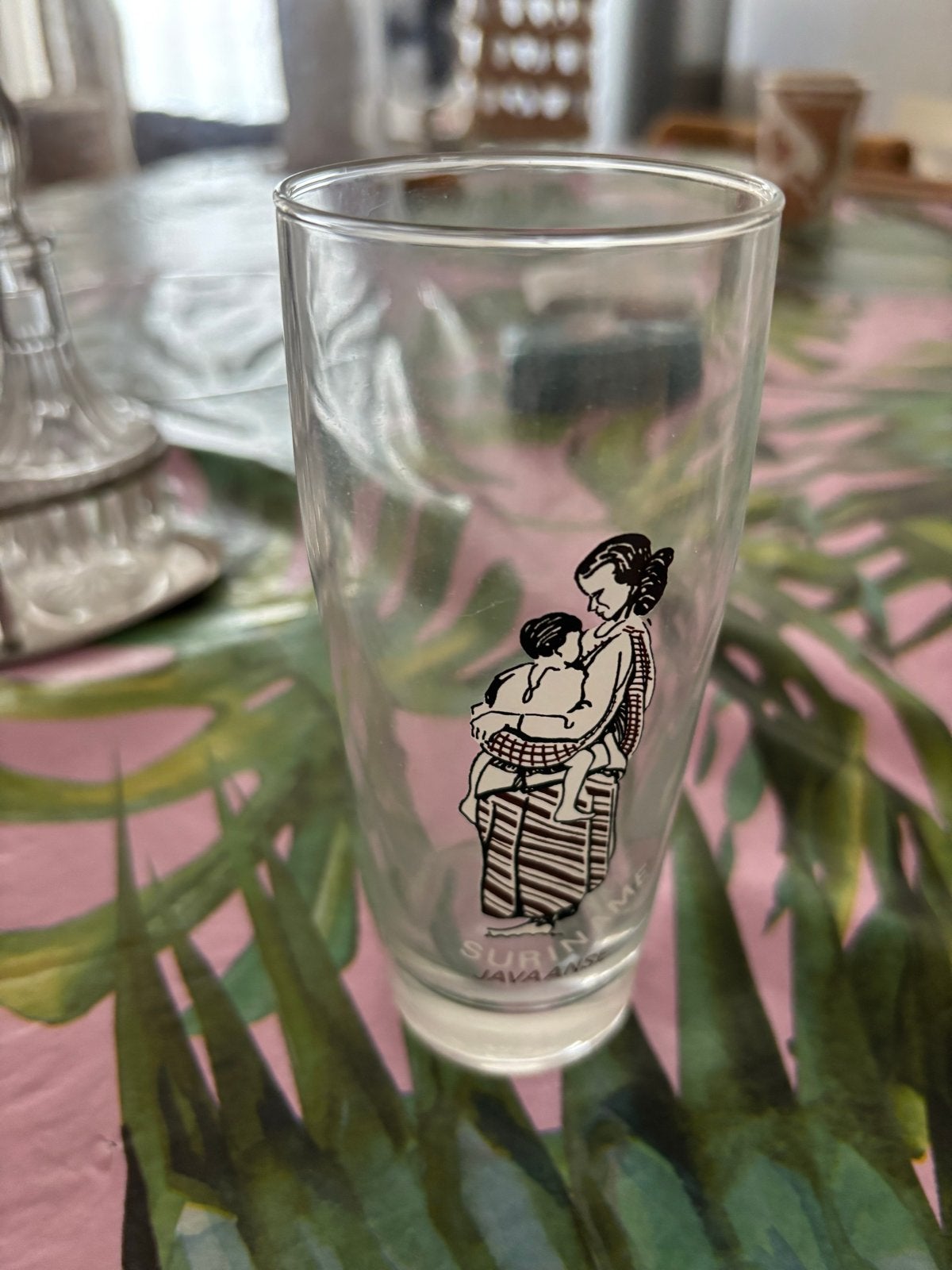 Vintage Surinaamse Javaanse glas - Moeder en kind, Ophalen of Verzenden