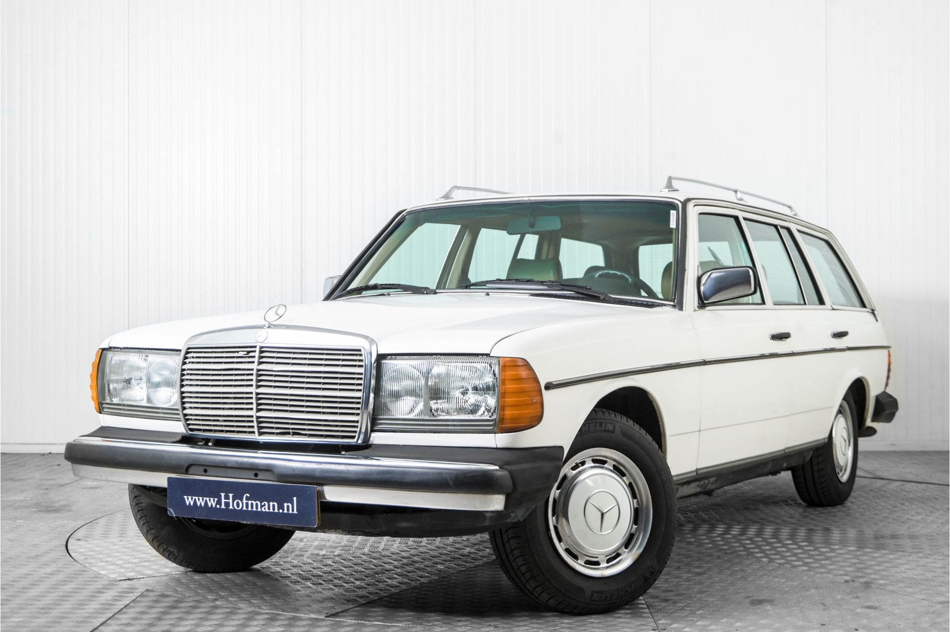 Mercedes-Benz 300TDT Turbo combi (W123) (bj 1983, automaat), Automaat, Achterwielaandrijving, Gebruikt, 82 pk