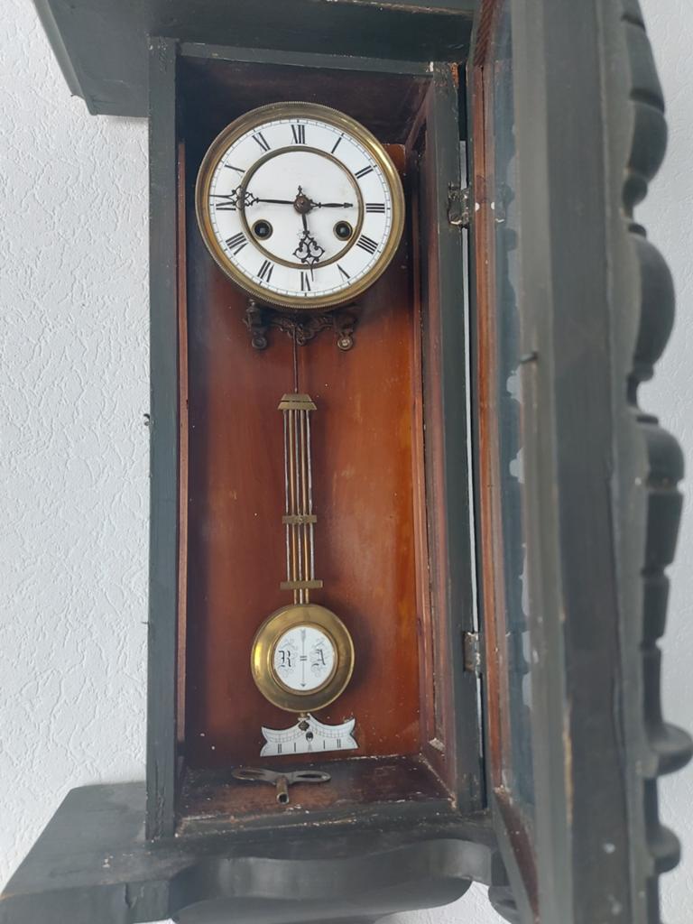 Regalateur  klok, Ophalen