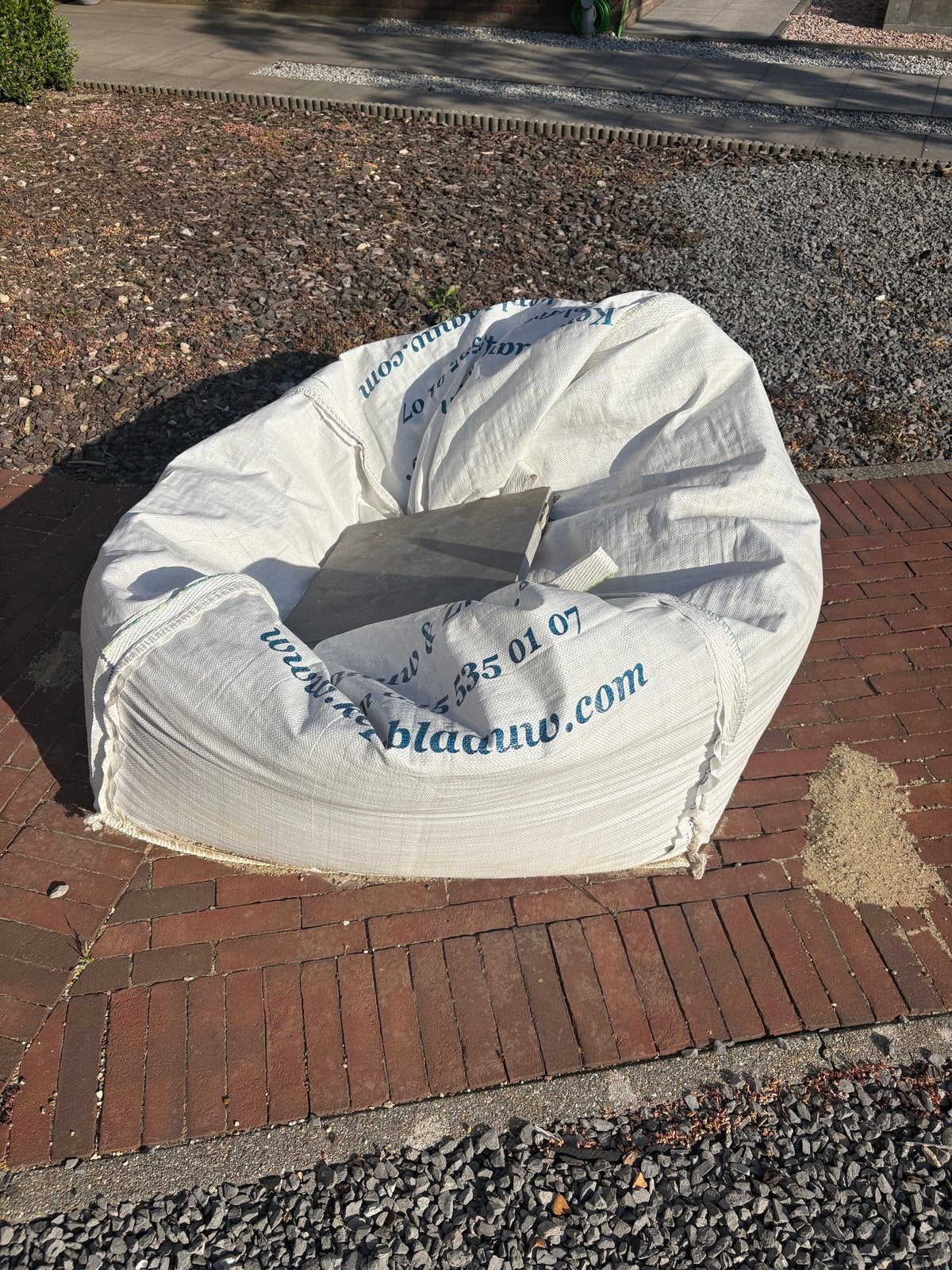 0,25 kuub straatzand in big bag (gratis), Ophalen, Nieuw, Straatzand