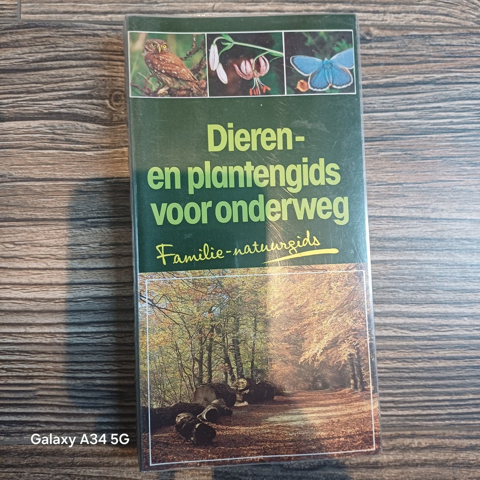 Dieren- en plantengids voor onderweg - Familie-natuurgids, Ophalen of Verzenden, Zo goed als nieuw, Natuur algemeen