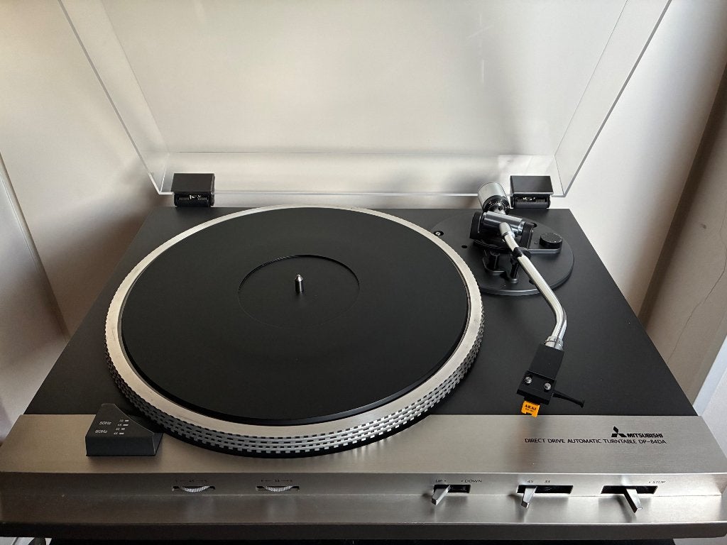 Mitsubishi DP 84DA., Audio, Tv en Foto, Platenspelers, Overige merken, Gebruikt, Pitch-regelaar, Ophalen of Verzenden