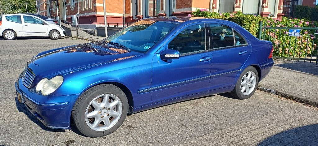 Mercedes-Benz C-Klasse 2.6 C240 Sedan AUT 2002 Blauw, Auto's, Automaat, 2597 cc, Blauw, 1465 kg